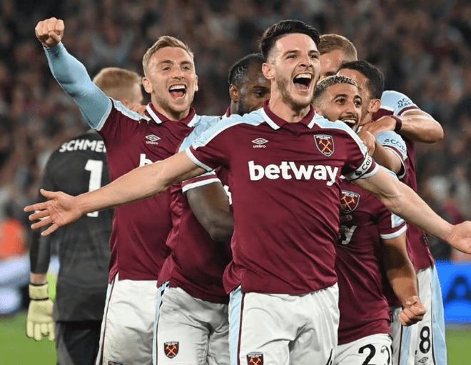 米体：斯帕莱蒂准备重新整合现有球员，由三中卫变阵四后卫（米体：斯帕莱蒂计划整合现有阵容，阵型从三中卫改为四后卫）