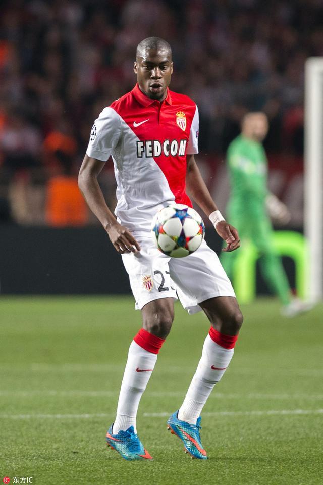 宏远U15防守细节不足致张懿赵杰突破成功（防守细节不到位，宏远U15难阻张懿、赵杰突破）