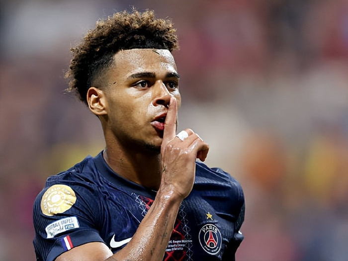 因长相帅气被盗用照片聊骚约炮，川超眉山队球员发声明辟谣（川超眉山队球员澄清辟谣：帅照遭冒用用于聊骚约炮，非本人所为）