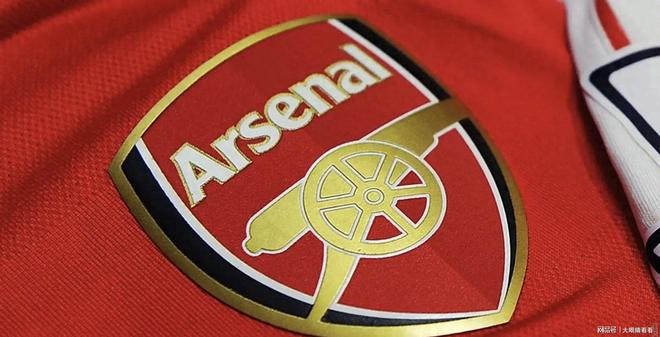 爱尔兰教练：C罗说我发布会给裁判施压，他被罚下可与我无关（爱尔兰主帅回应：C罗称我借发布会施压裁判，但他的红牌与我无关）