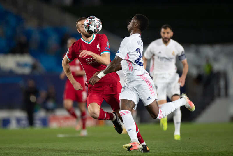 周定洋赛后采访中谈到续约时声音哽咽：我将球队视作我的生命（赛后谈续约，周定洋一度哽咽：球队就是我的生命）