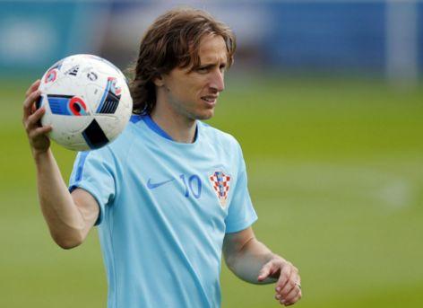 德尚：11月13日是巴黎恐袭案10周年，如果不在这天比赛会更好（德尚：巴黎恐袭案十周年（11月13日）最好不要安排比赛）