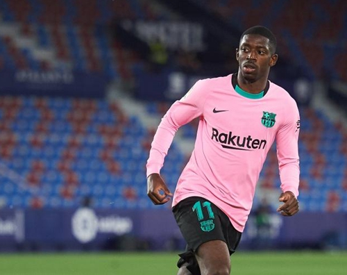 明年海港真不一定拿冠！毕竟连续4年拿第一很少 重要是申花没亚冠（海港明年未必赢冠：四连冠罕见，更关键申花无亚冠压力）